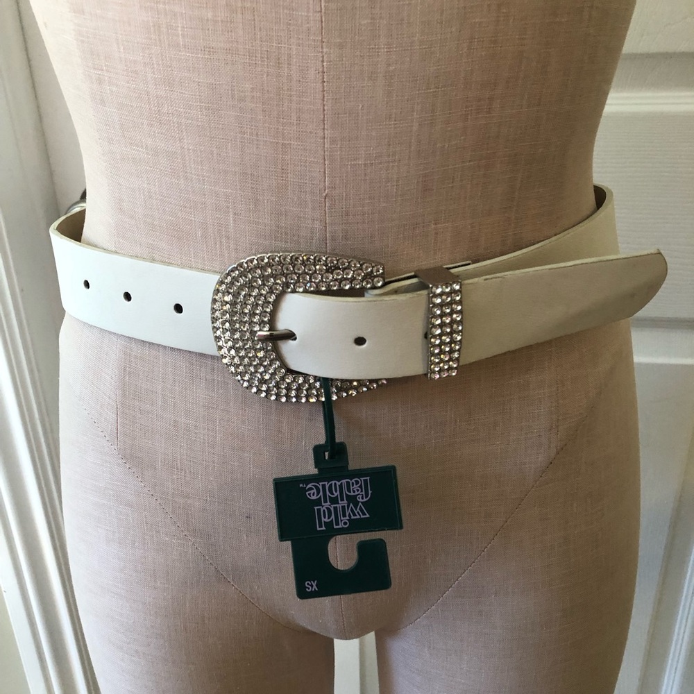 3/$20 Wild Fable Elegant White Belt with Rhinestone Buckle